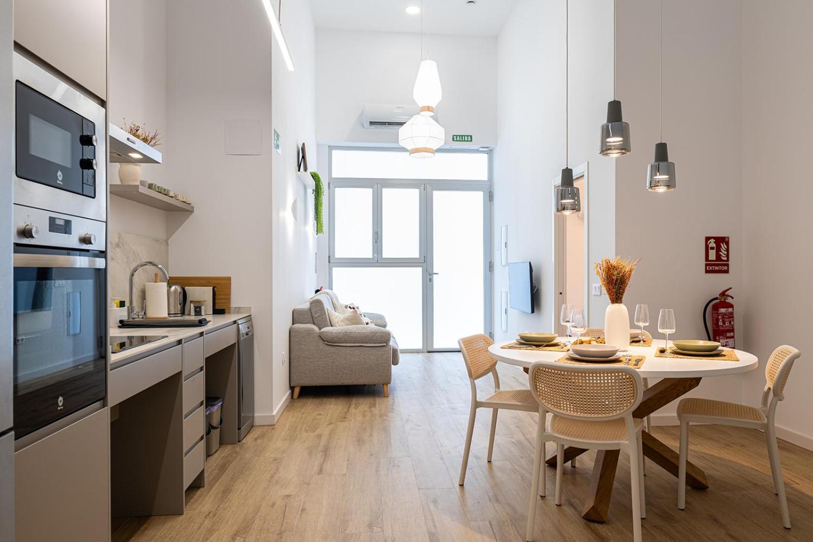 Main Lofts Valencia Apartment Bagian luar foto
