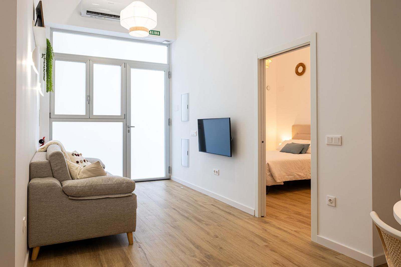 Main Lofts Valencia Apartment Bagian luar foto